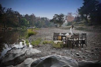 Hotel Banjaar Tola, Kanha National Park Mukki Exterior foto